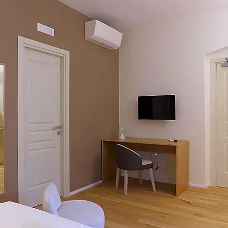 Castanea Oda ve Kahvaltı