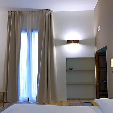 Oda ve Kahvaltı Castanea